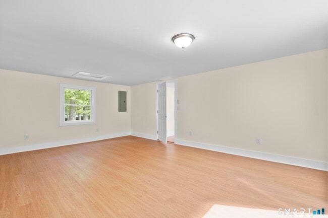 Building Photo - 173 Elm Hill Rd