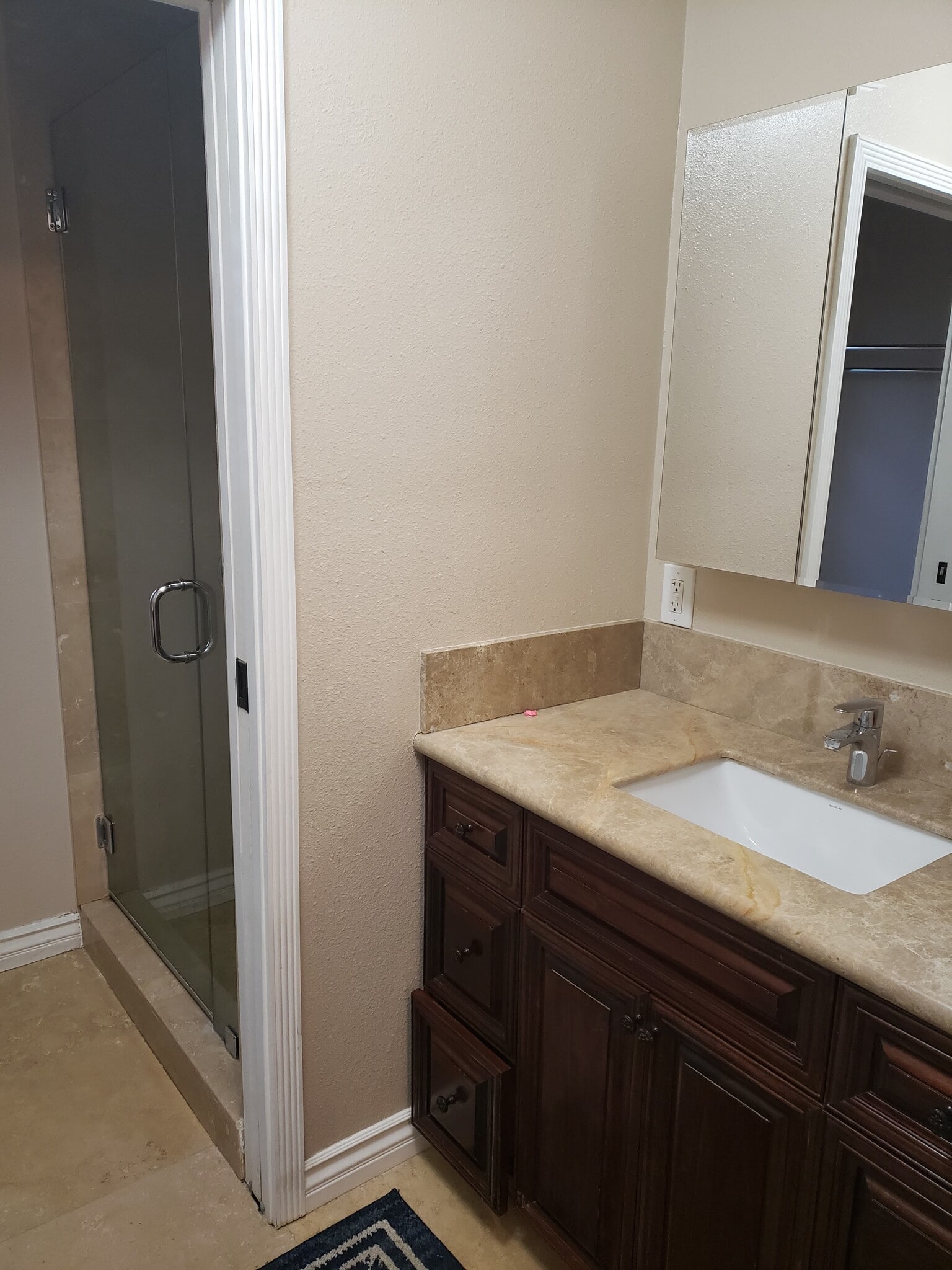 Building Photo - 705 Keenan St