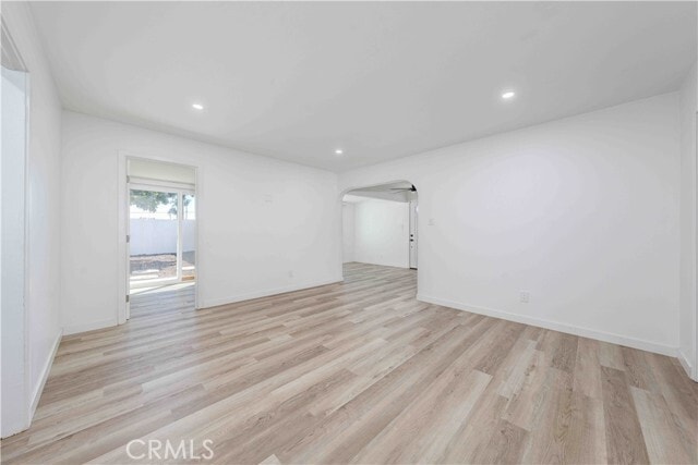 Building Photo - 4301 W Lilac Ave