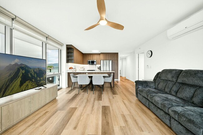 Building Photo - High-Rise Retreat | Panoramic Ocean & City Views