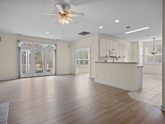 Building Photo - Efficient Brandywine home Available now