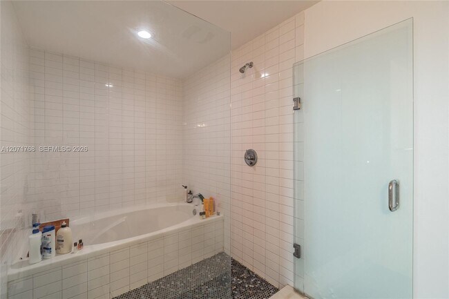 Building Photo - 888 Biscayne Blvd