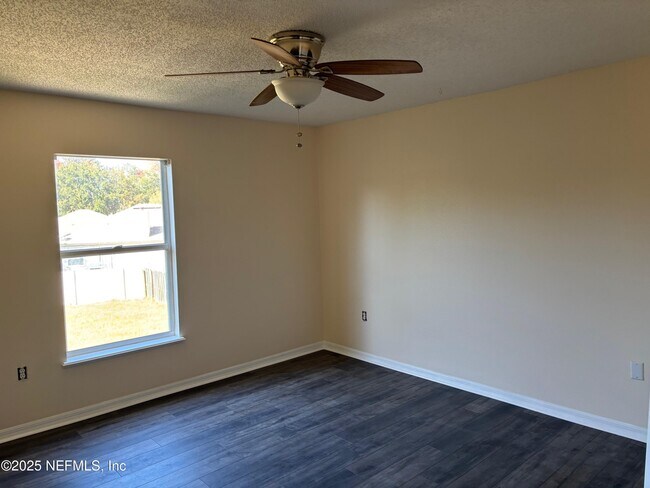 Building Photo - 7086 Shady Pine Ct