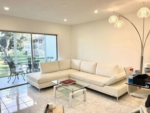 Building Photo - 5051 W Oakland Park Blvd