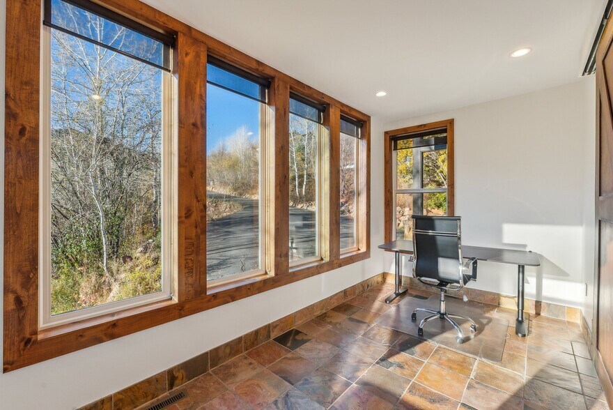 Building Photo - 7240 Buckboard Dr