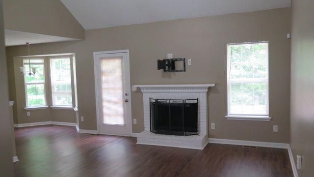 Building Photo - 944 Aspen Dr
