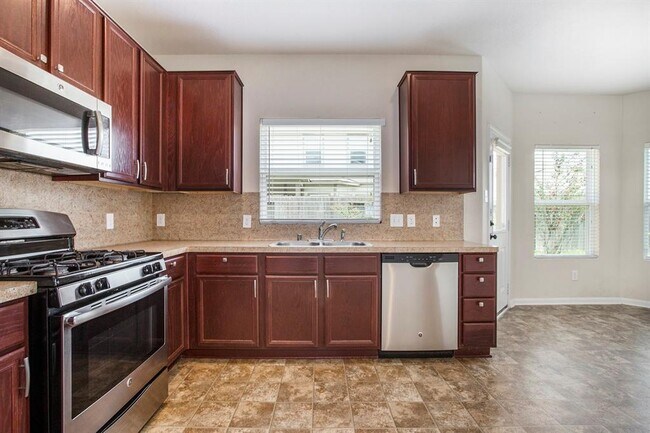 Building Photo - 4930 Hackamore Brook Ct