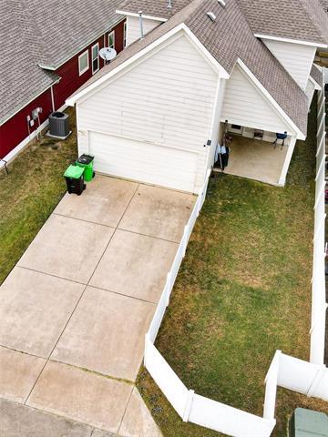 Building Photo - 909 Wenk Ct
