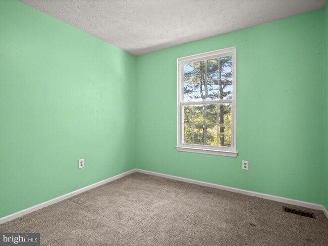 Building Photo - 760 Clifftop Dr