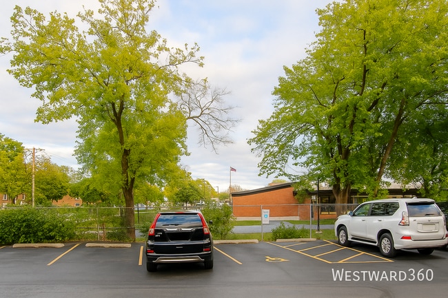 Building Photo - 9907 W 58th St