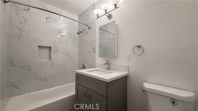 Building Photo - 512 N Marguerita Ave