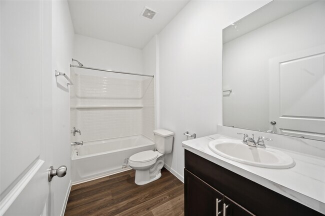 Building Photo - 16306 Fontana Ct