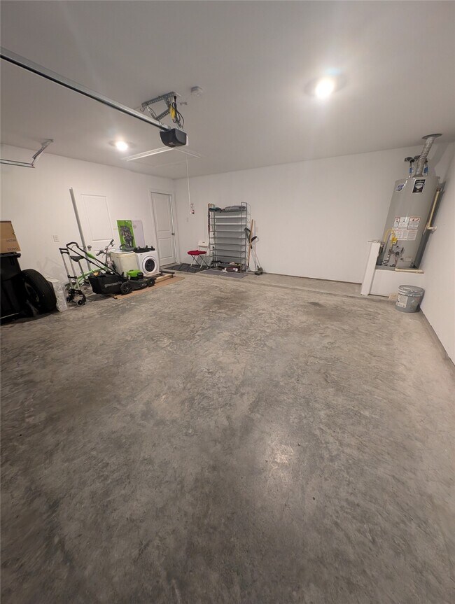 Building Photo - 9918 Highland Harvest Dr