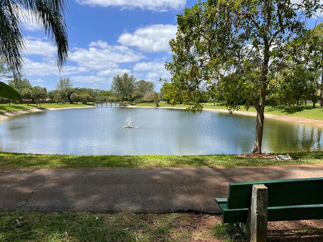 Building Photo - 21890 Lake Forest Cir