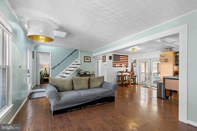 Building Photo - 9 Lakeview Terrace