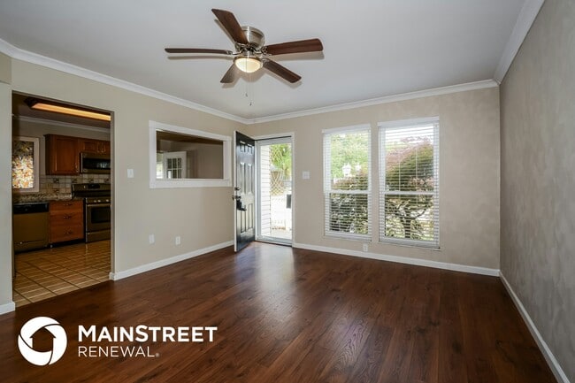 Building Photo - 1688 Boardwalk Ave