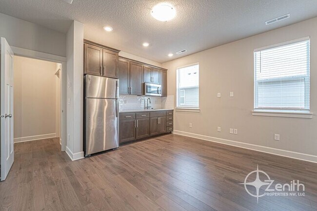 Building Photo - 4837 S 16th Dr