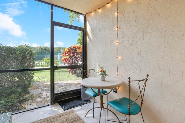 Building Photo - 755 Dotterel Rd