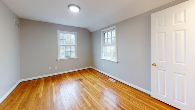 Building Photo - Maple Heights Area - 3 Bedroom Single Family Home