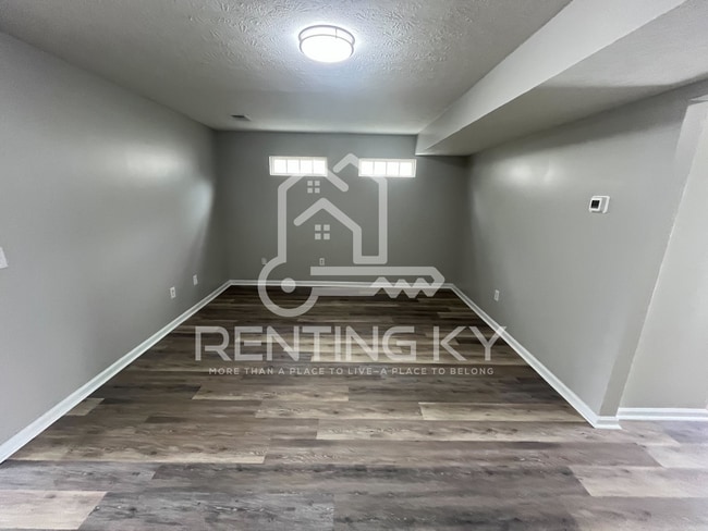 Building Photo - Newly Updated 3-Bed, 2.5-Bath Townhome with Garage!