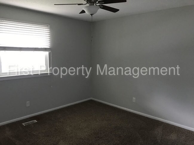 Building Photo - 1407 Mana Ln