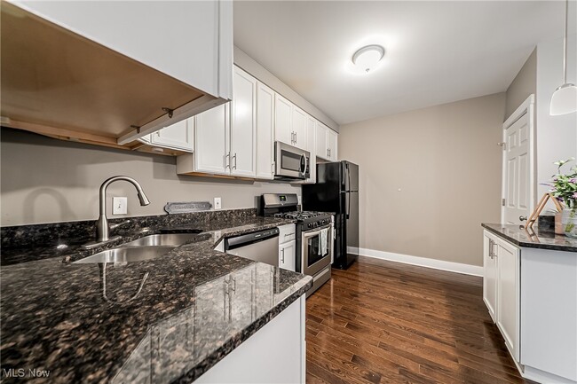 Building Photo - 11204 Clifton Blvd