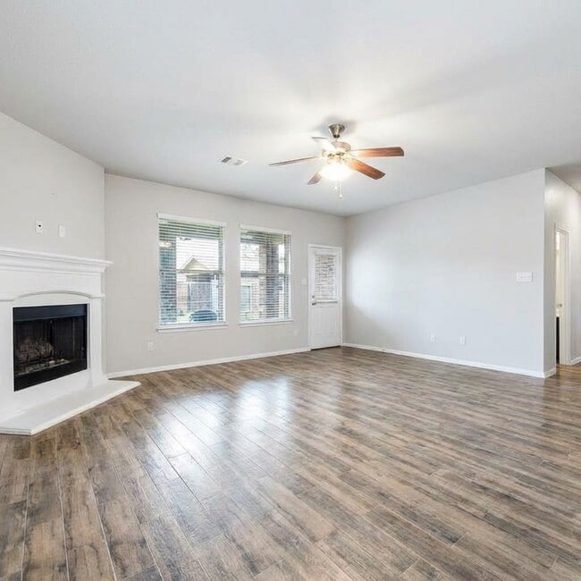 Building Photo - 21388 Timber Lodge Ln