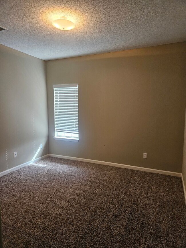 Building Photo - Available now!!