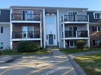 Building Photo - 3 Chapel Hill Dr