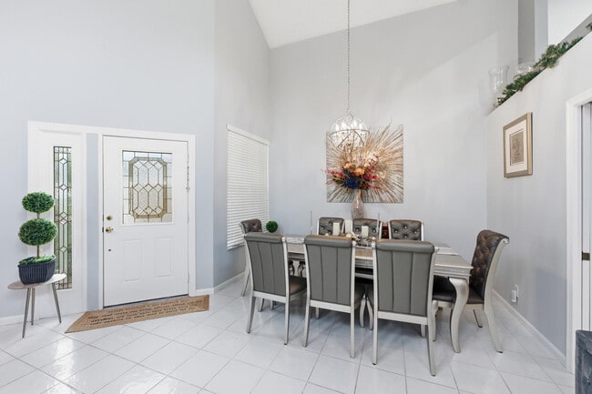 Building Photo - 2495 NW 66th Dr