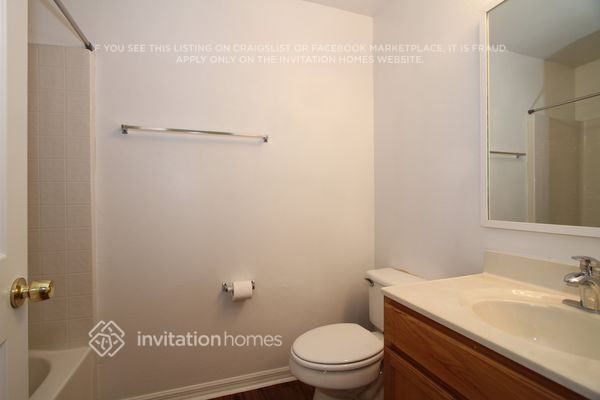 Building Photo - 3099 Blaine Cir