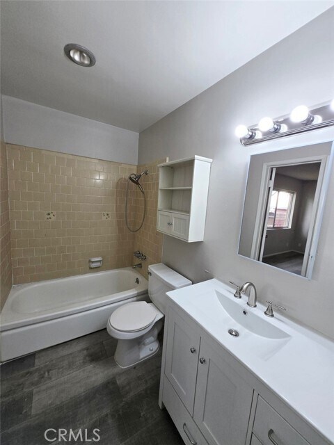 Building Photo - 434 N Terry Way