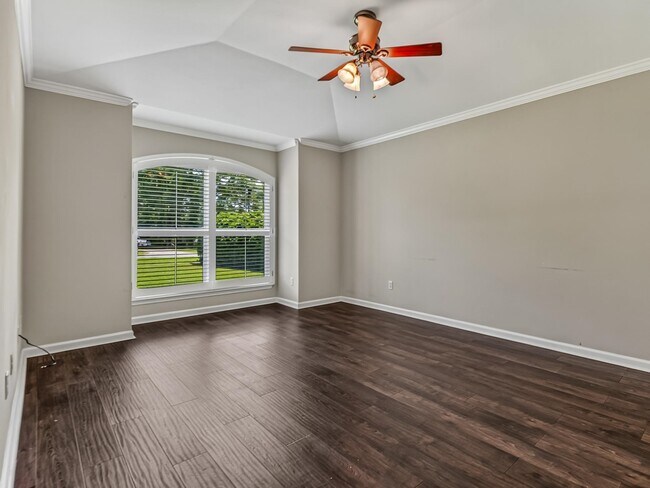 Building Photo - 6326 Glasgow Dr