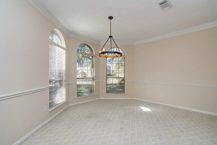 Building Photo - 1230 Blue Leaf Dr