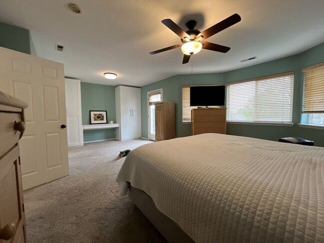 Building Photo - Elegant 5BR + Bonus Room Home with Bay Windows, Entertainment Room & Oversized Primary Retreat