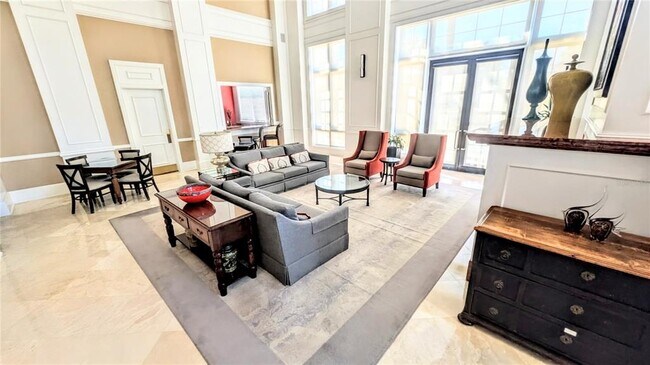 Building Photo - 750 N Tamiami Trl