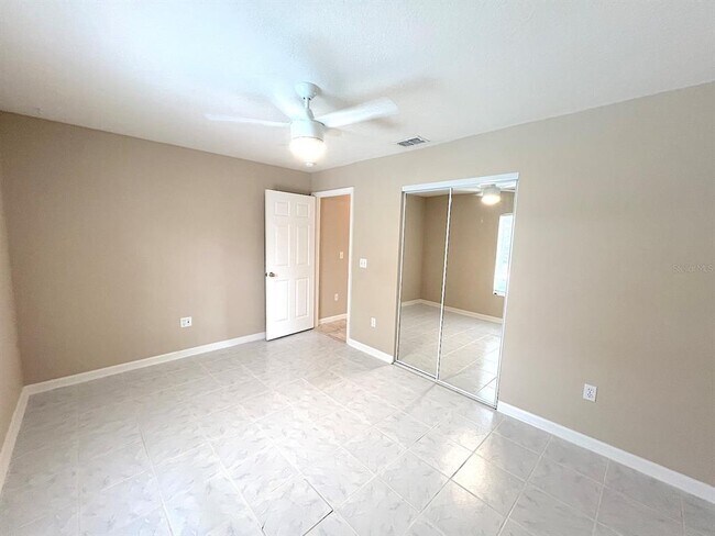 Building Photo - 142 Rolling Sands Dr