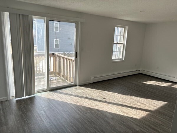 Building Photo - 23 Lantern Ln