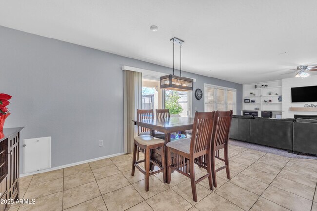 Building Photo - 16029 N 171st Dr