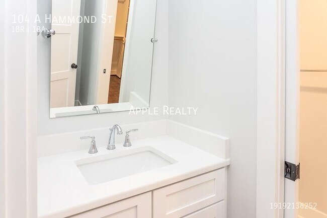 Building Photo - 104 E Hammond St