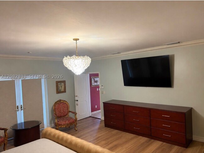 Building Photo - 470 Marquesa Dr