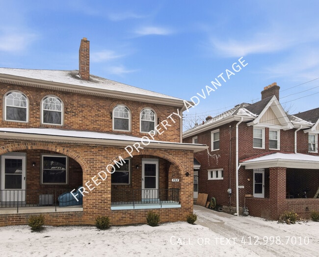 Building Photo - 755 Shady Dr E