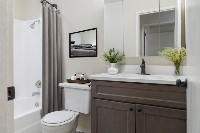 3 Bedroom 2 Bath Townhome - Valencia Apartments