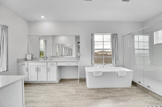 Building Photo - 601 Hookline Cir