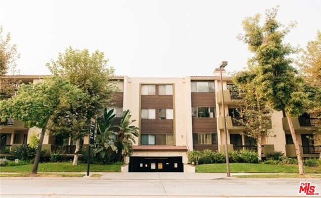 Building Photo - 497 E California Blvd