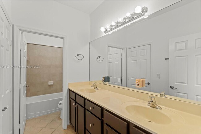 Building Photo - 3502 W 86th Terrace