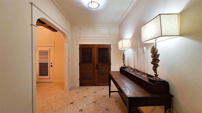 Building Photo - 130 Squires Dr