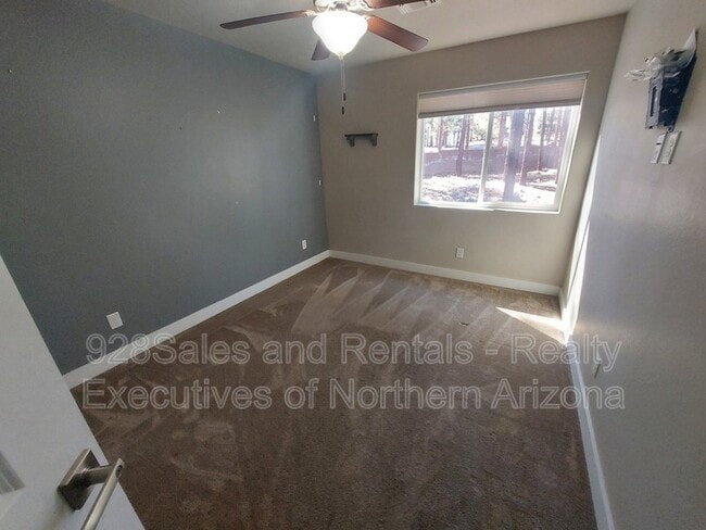 Building Photo - 2501 W Mission Timber Cir