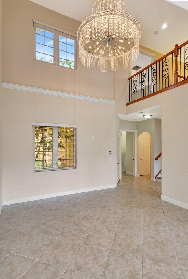Building Photo - 4770 Cadiz Cir