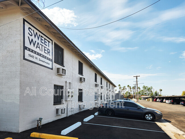 Building Photo - 1945 W Sweetwater Ave